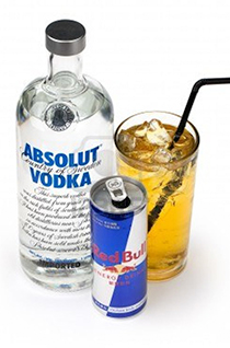 Tulalip Liquor and Smoke Shop – Absolut Vodka – Touchdown drink recipe